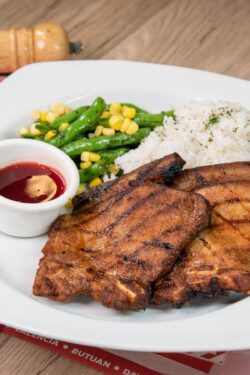 Apple Cider Pork Chops (30-Minute Skillet Dinner)