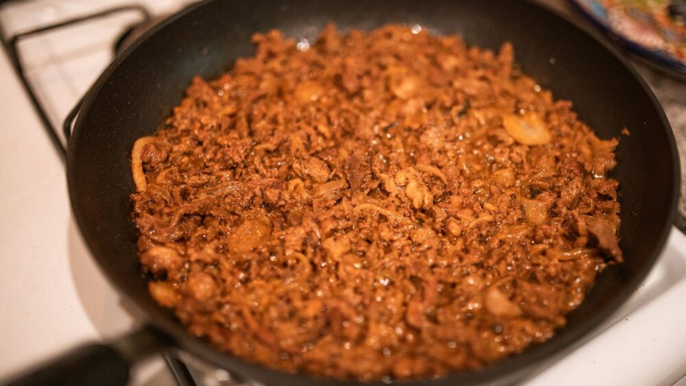 Cheeseburger Skillet (One Pan Cheesy Beef and Macaroni)
