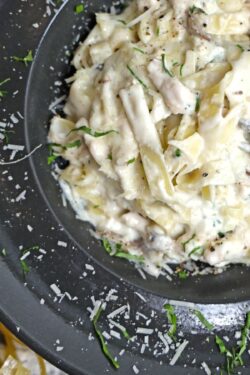 Chicken Alfredo (Creamy Parmesan Sauce in 35 Minutes)
