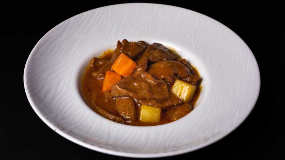 Classic Beef Stew (Rich, Tender, One Pot)