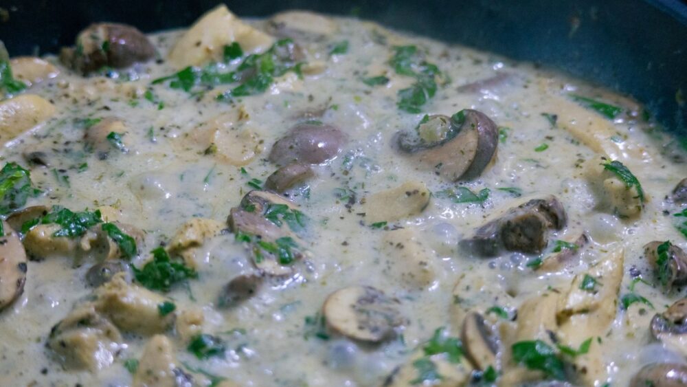 Creamy Mushroom Stroganoff (Vegetarian, 40 Minutes)