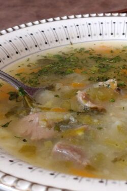Italian Wedding Soup (Tender Meatballs, Tiny Pasta, Rich Broth)