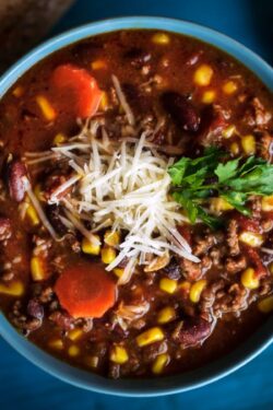 Slow Cooker Beef Chili (Thick, Rich, Game Day Ready)