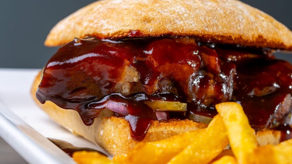 Slow Cooker Pulled Pork (Juicy, Smoky, Feeds a Crowd)