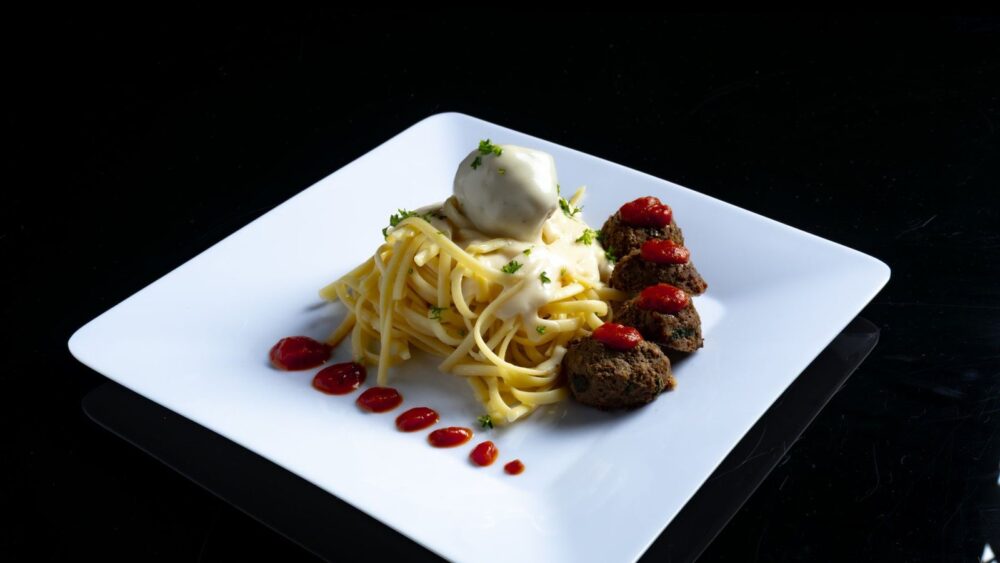 Swedish Meatballs in Creamy Gravy