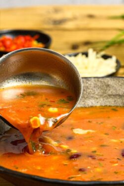 Tuscan White Bean Soup with Kale (One Pot, 45 Minutes)